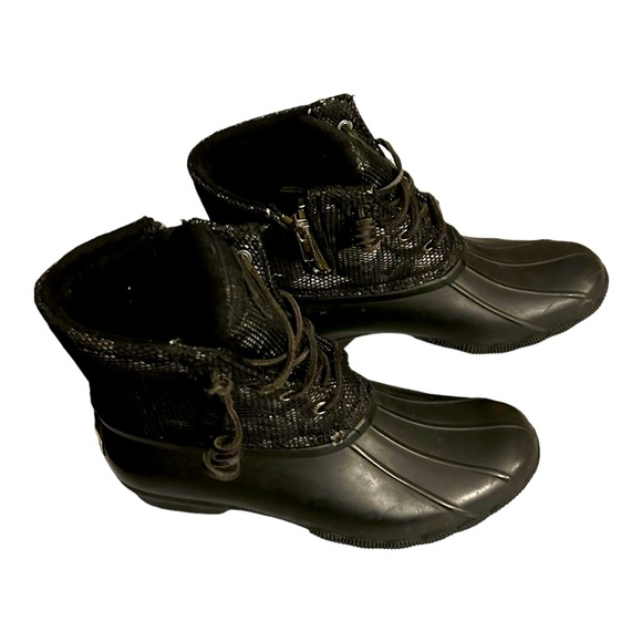 Sperry saltwater duck boots in size 8. Black lace pattern. Excellent condition. - Picture 5 of 6
